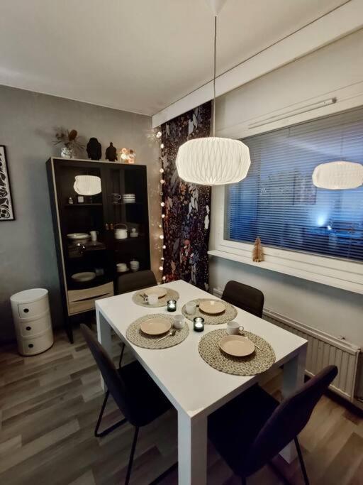 Peaceful City Center Apartment Рованиеми Экстерьер фото
